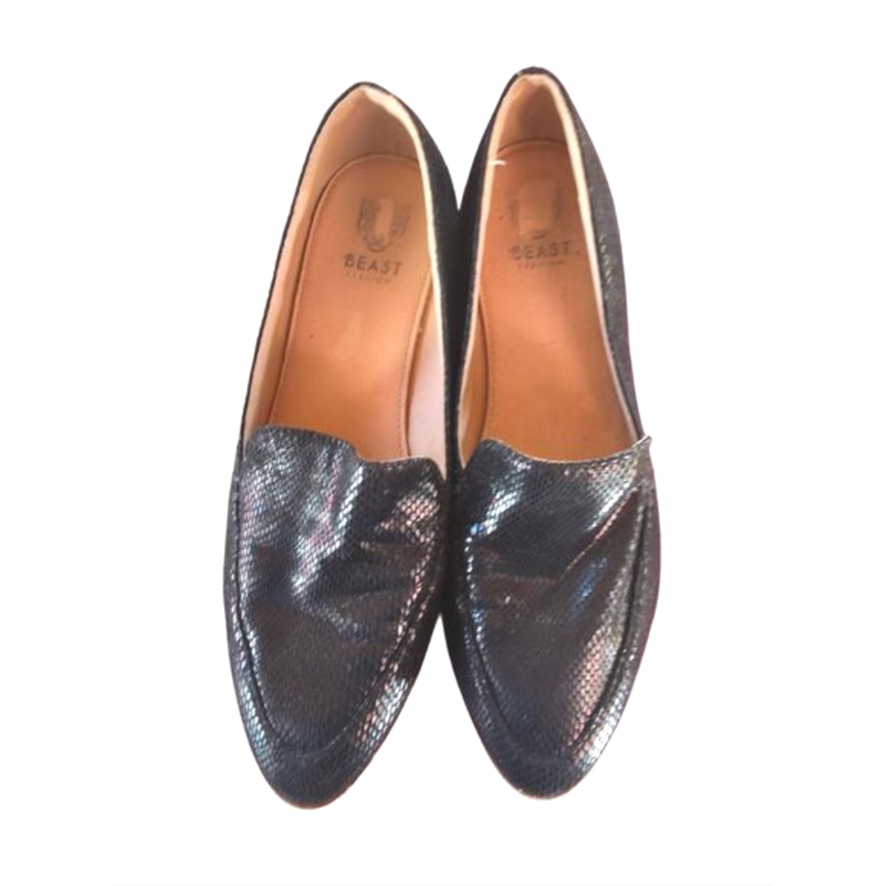 Beast Fashion Shoes Womens Size 8 Snakeskin Loafers Black Faux Leather